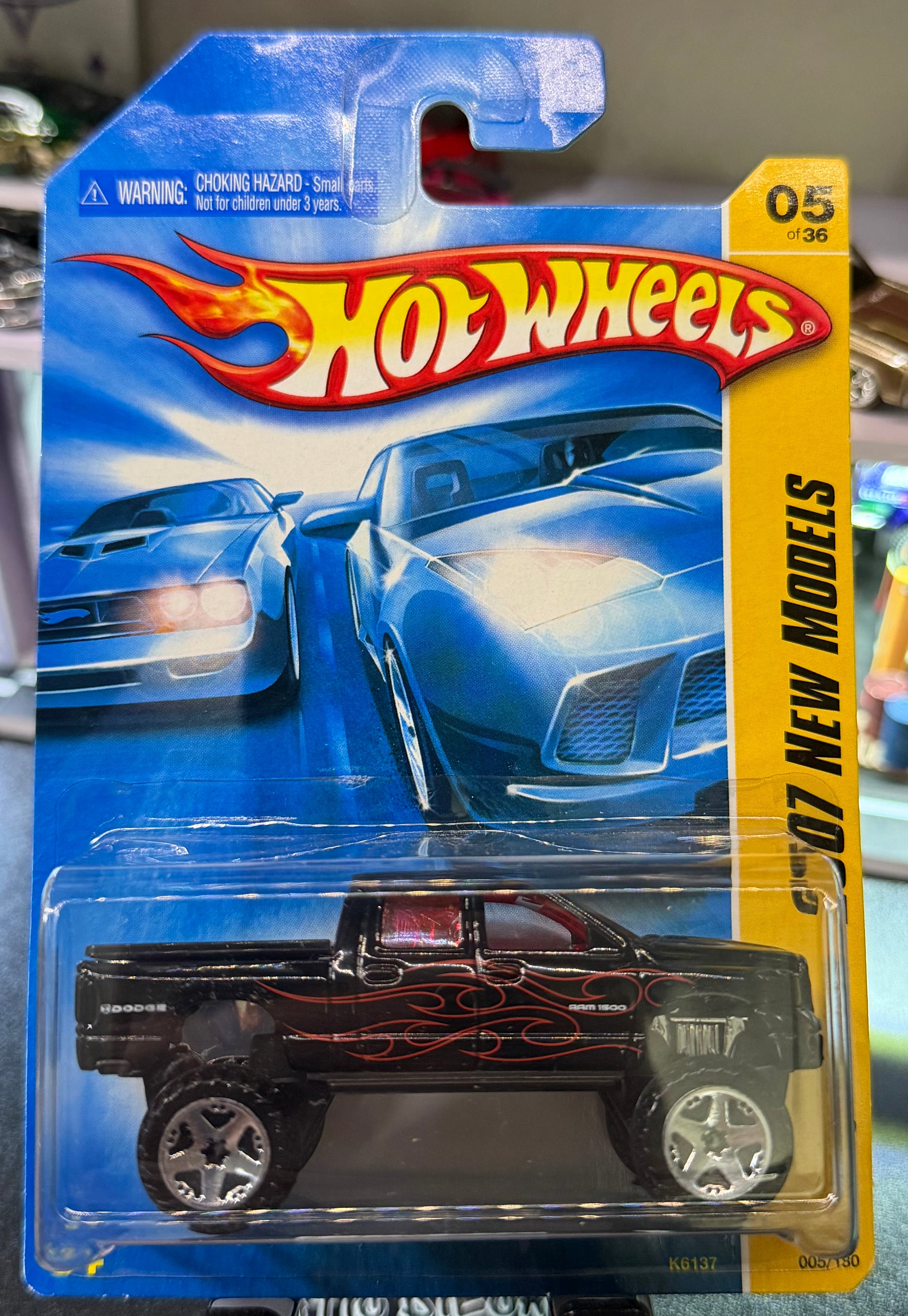 Hot Wheels 2007 New Models Dodge Ram 1500 (black)